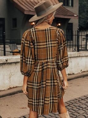 NWT- BomBom Scapr Brown Plaid Dress, Sz. Small Super Stretchy Sweet Jolie